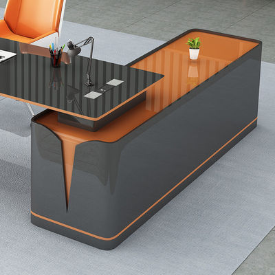 Design Irregular Shape Office Desk in Baking Paint Material with Customized Colors