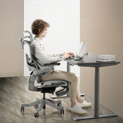 Customized Boss Swivel Office Chair with Adjustable Footrest and Aluminum Metal Armrest